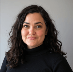 Caitlin McGillicuddy Headshot